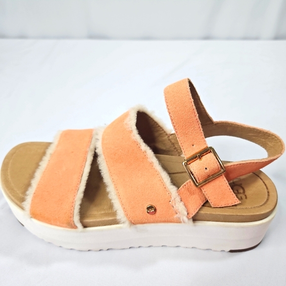 Ugg Peach Sandals Size 5 - Picture 1 of 7